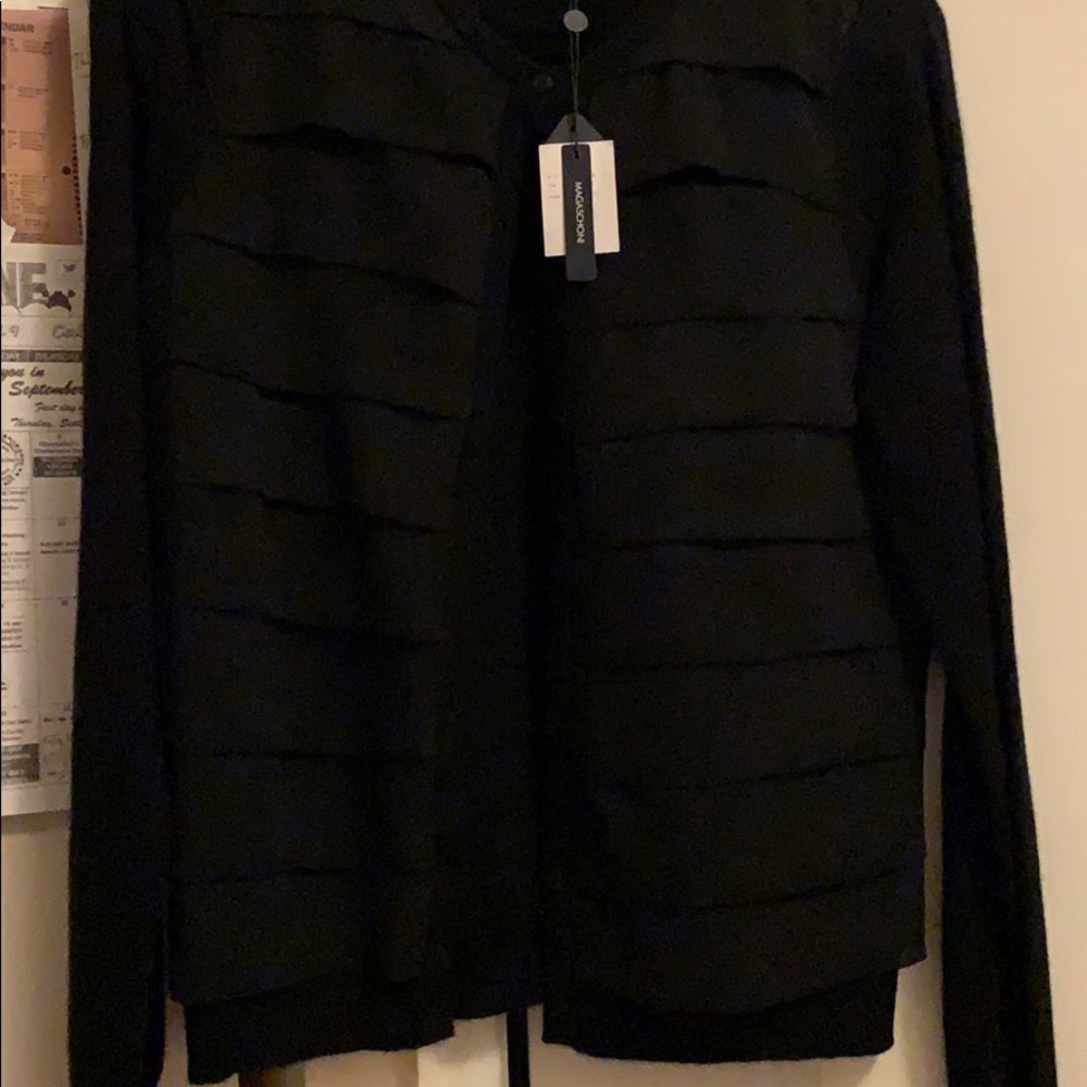 Sweater - Picture 4 of 4